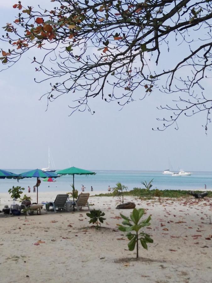 The Apartment At The Title Residencies Naiyang Beach Phuket Buitenkant foto