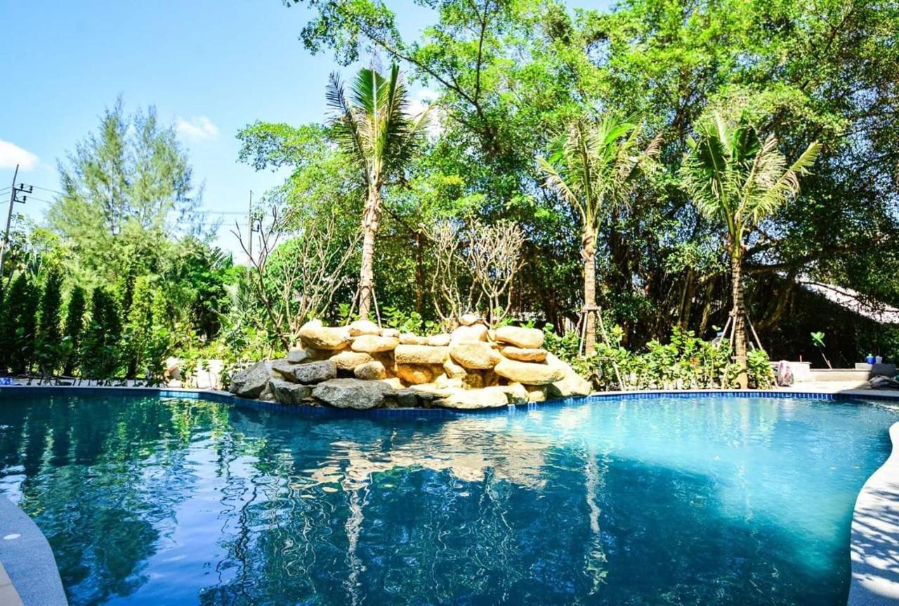 The Apartment At The Title Residencies Naiyang Beach Phuket Buitenkant foto